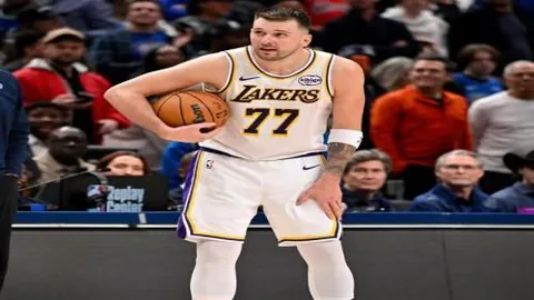 国乒今日迎战韩港组合，WTT成都混合团体世界杯央视新闻客户端全程直播